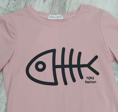 Женская футболка  с изображением скелета рыбы