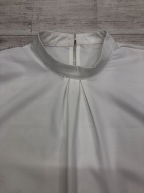 Женская блуза белая воротник стойка