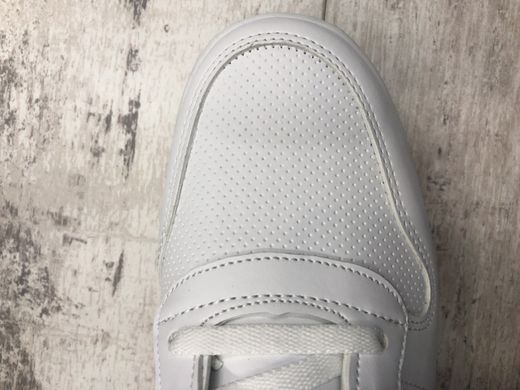 Мужские кроссовки белые высокие с логотипом - n-22