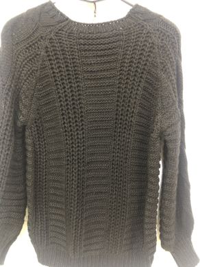Женский свитер вязаный черный