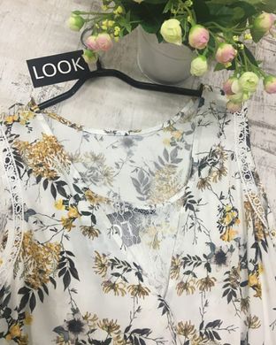 Женская футболка  принт цветы